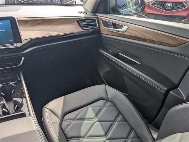 used 2025 Volkswagen Atlas car, priced at $29,999