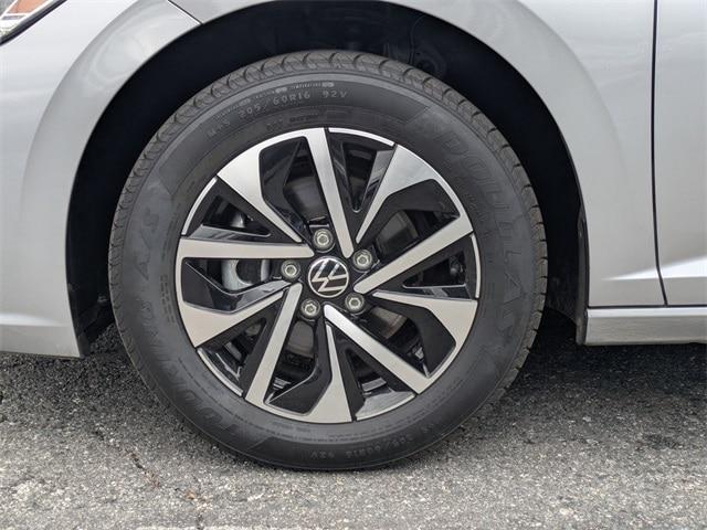 used 2022 Volkswagen Jetta car, priced at $14,999