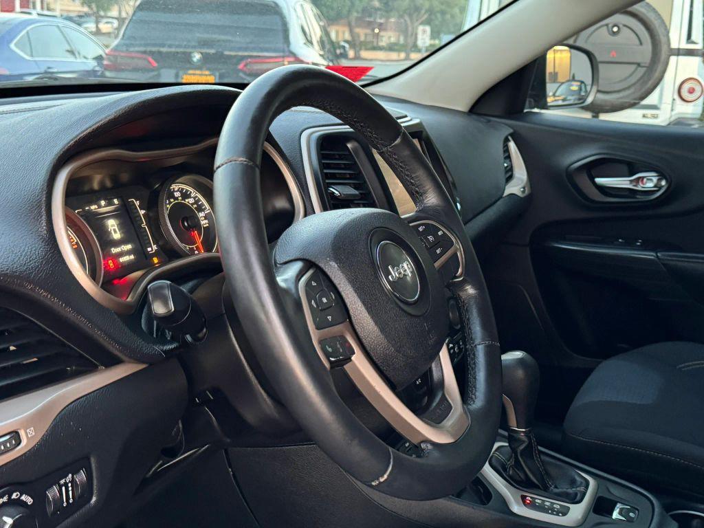 used 2016 Jeep Cherokee car, priced at $11,995