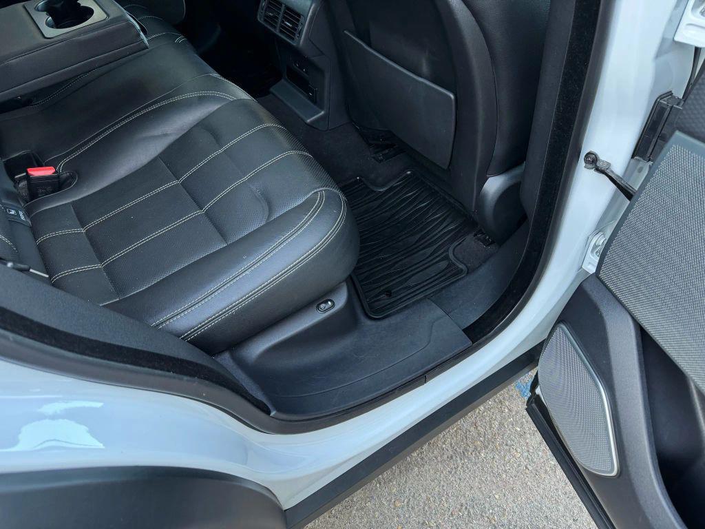 used 2022 Land Rover Range Rover Velar car, priced at $26,995