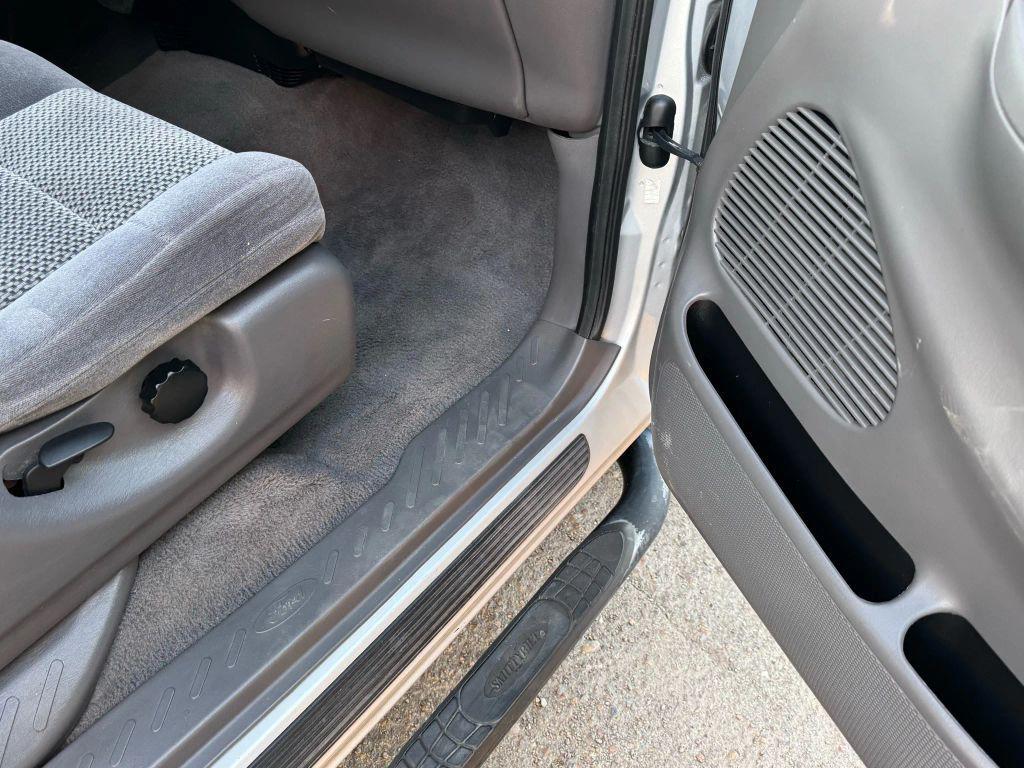 used 2002 Ford F-150 car, priced at $9,995