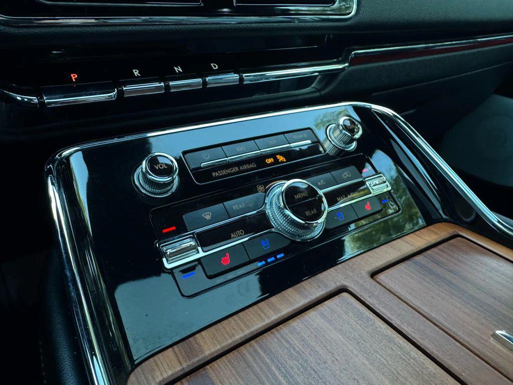 used 2020 Lincoln Navigator car, priced at $34,995