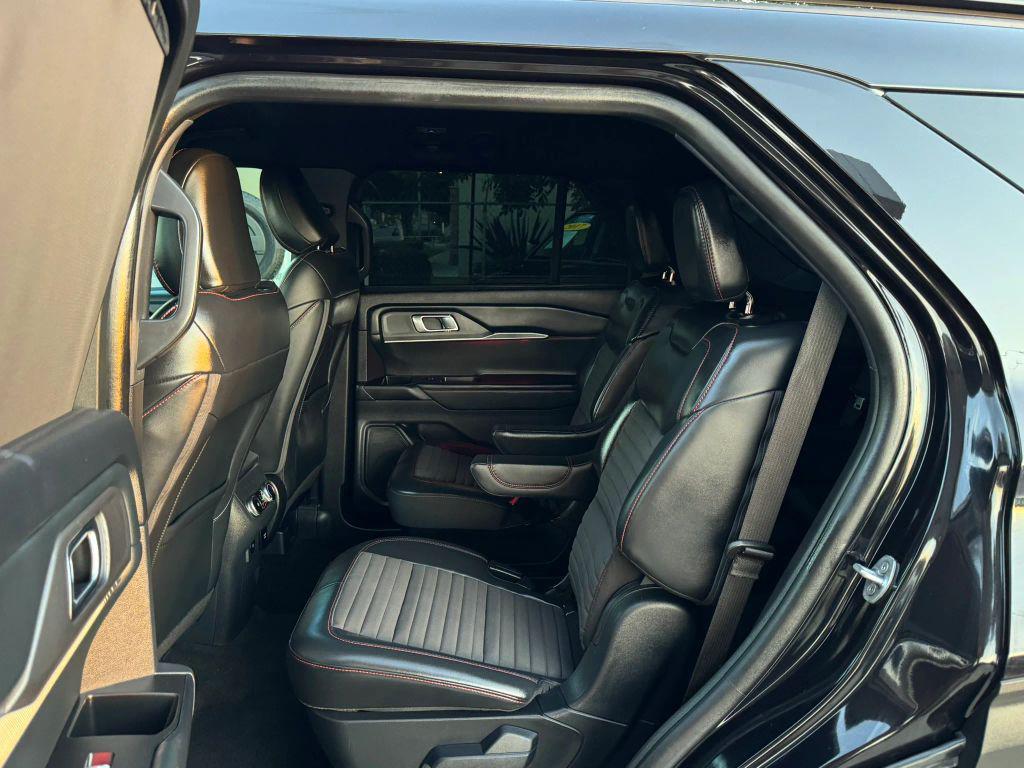 used 2025 Ford Explorer car, priced at $34,995