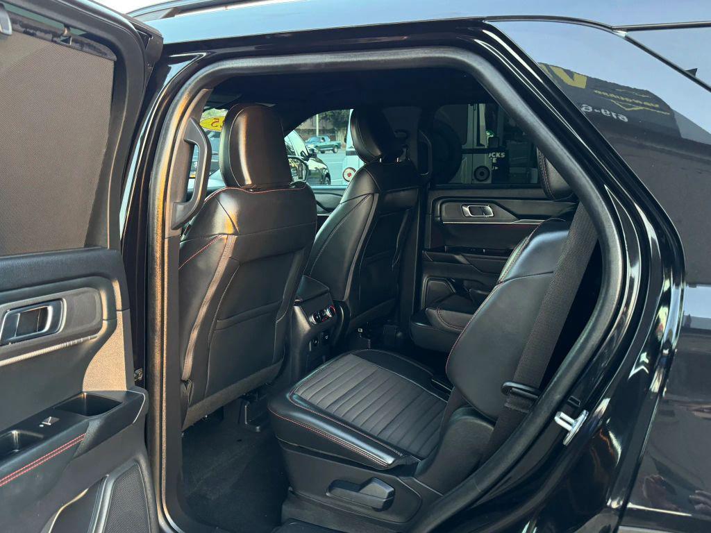 used 2025 Ford Explorer car, priced at $34,995