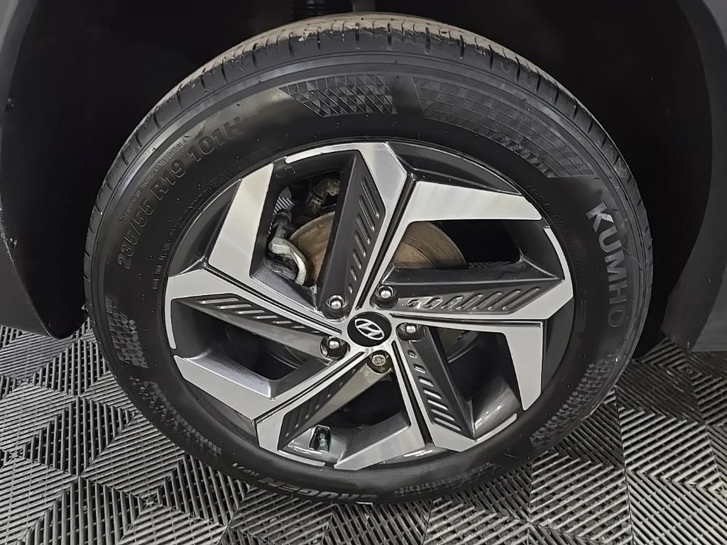 used 2024 Hyundai Tucson car, priced at $18,999