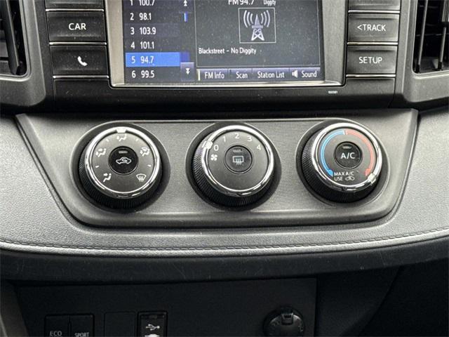 used 2018 Toyota RAV4 car