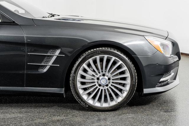 used 2016 Mercedes-Benz SL 550 car, priced at $44,998
