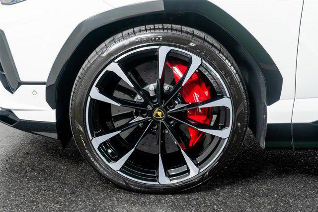 used 2023 Lamborghini Urus car, priced at $254,998