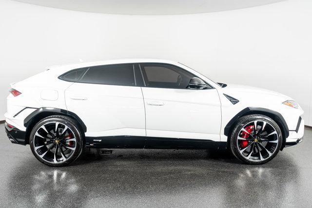 used 2023 Lamborghini Urus car, priced at $249,998