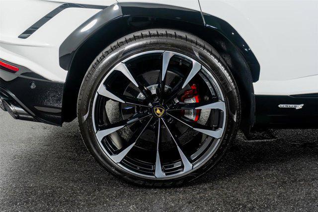 used 2023 Lamborghini Urus car, priced at $254,998