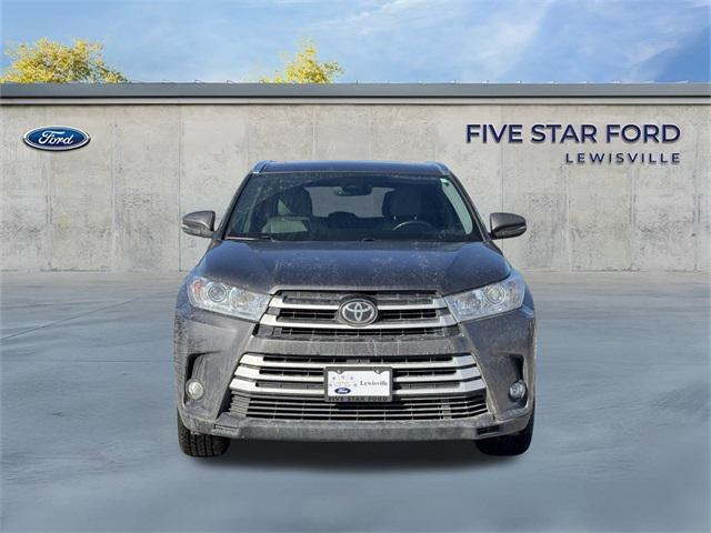 used 2019 Toyota Highlander car, priced at $23,500