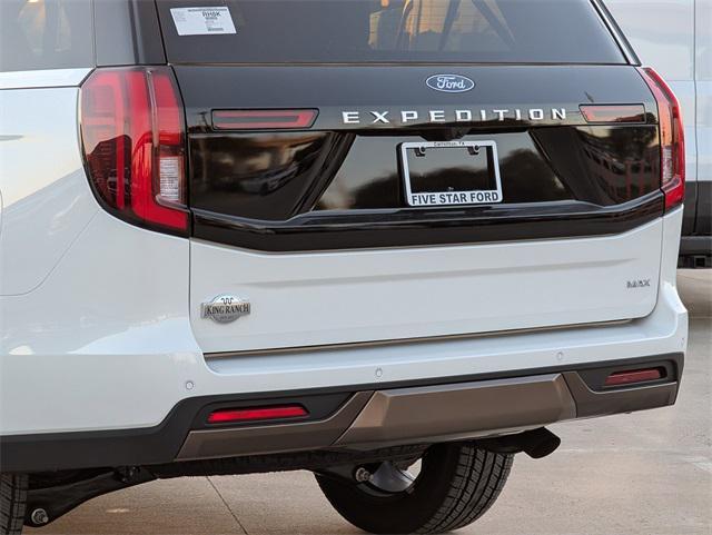 new 2025 Ford Expedition car, priced at $85,838