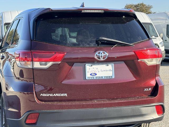 used 2019 Toyota Highlander car, priced at $23,300
