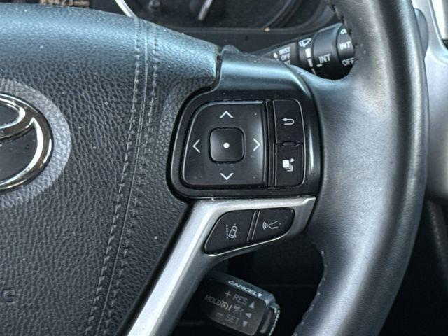 used 2019 Toyota Highlander car, priced at $23,300