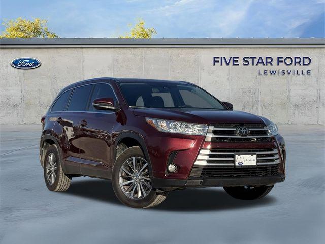 used 2019 Toyota Highlander car, priced at $23,300