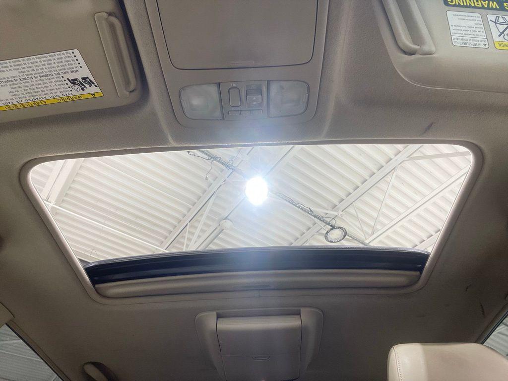 used 2006 Toyota Highlander car, priced at $6,994