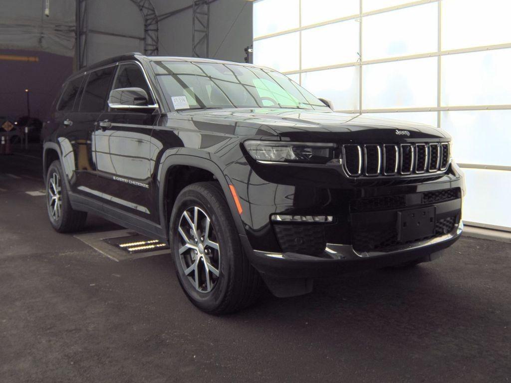 used 2024 Jeep Grand Cherokee L car, priced at $30,744