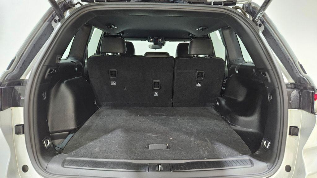 used 2023 Jeep Grand Cherokee car, priced at $31,444