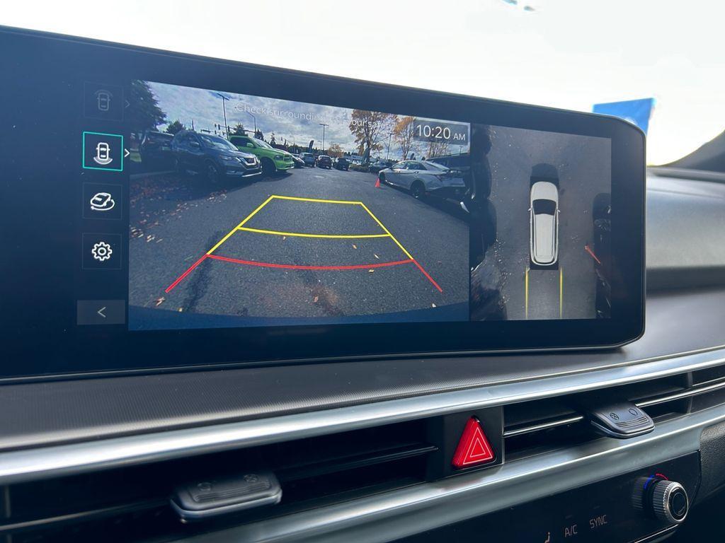 used 2025 Kia Sorento Plug-In Hybrid car, priced at $42,950