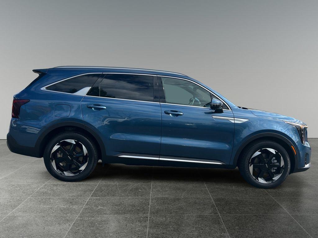 used 2025 Kia Sorento Plug-In Hybrid car, priced at $42,950