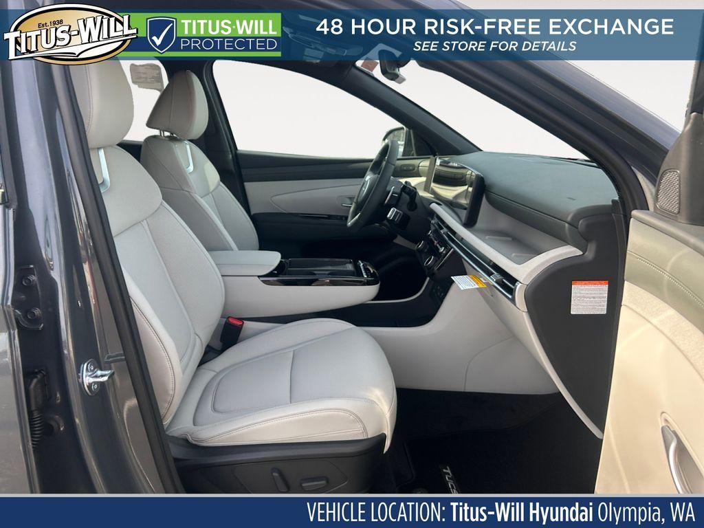 new 2026 Hyundai TUCSON Hybrid car, priced at $43,817