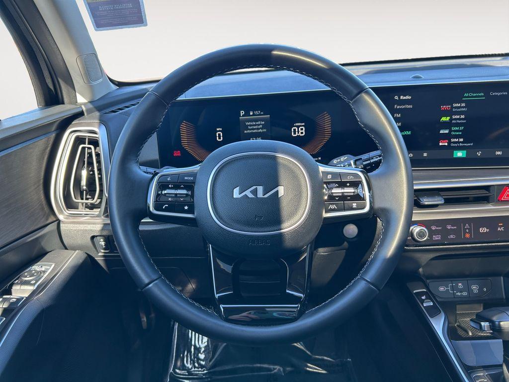 used 2024 Kia Sorento car, priced at $33,450