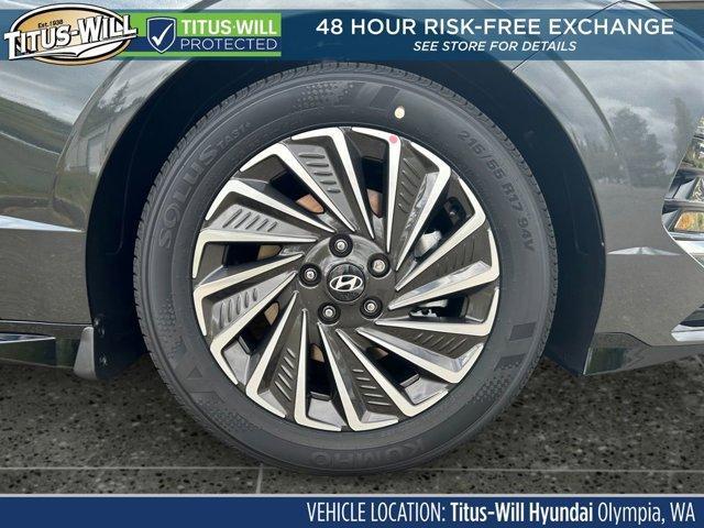 new 2025 Hyundai Sonata Hybrid car, priced at $29,999
