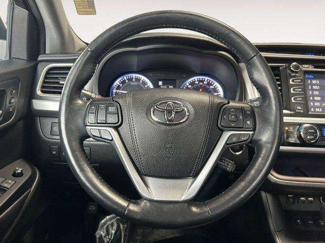 used 2019 Toyota Highlander car, priced at $27,860