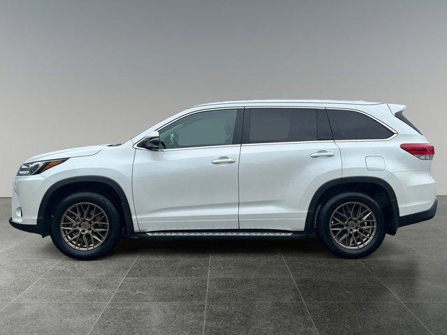 used 2019 Toyota Highlander car, priced at $27,860
