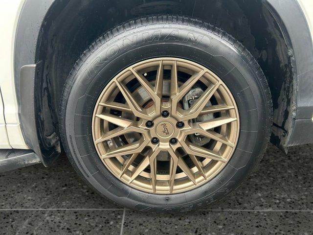 used 2019 Toyota Highlander car, priced at $27,860