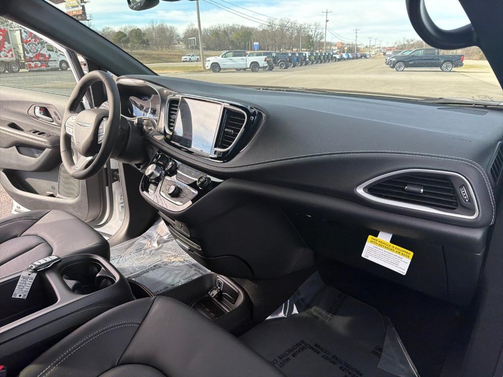 new 2026 Chrysler Pacifica car, priced at $48,733