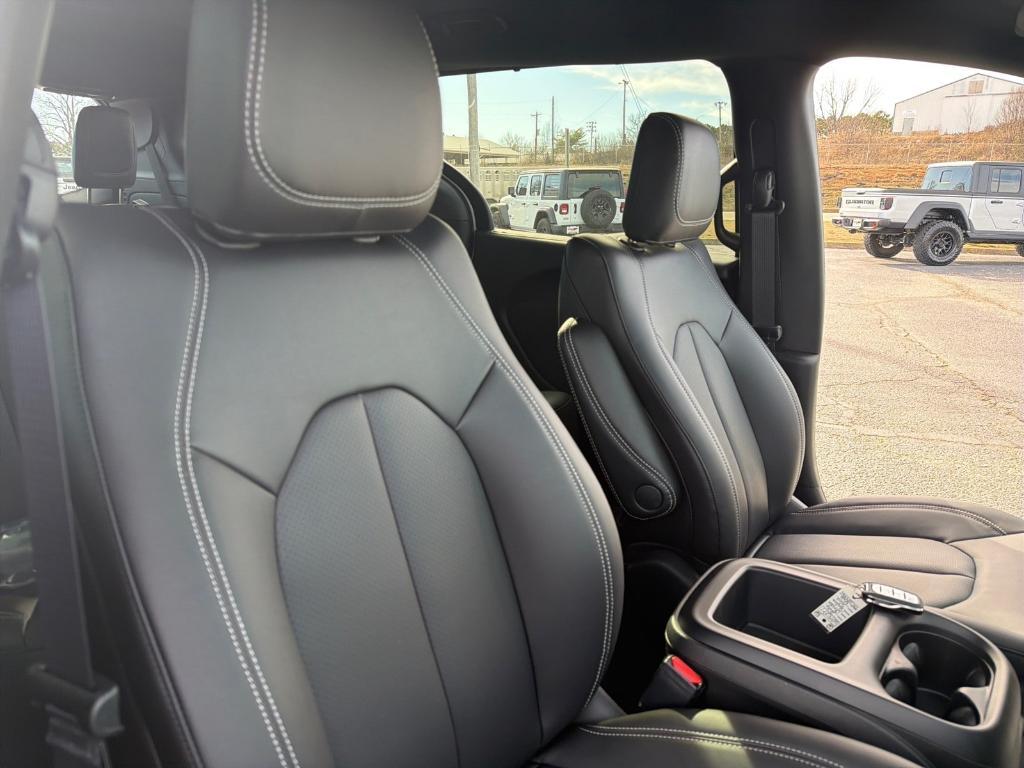 new 2026 Chrysler Pacifica car, priced at $48,733