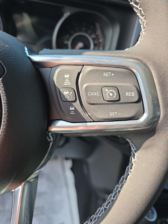 new 2025 Jeep Wrangler car, priced at $55,120