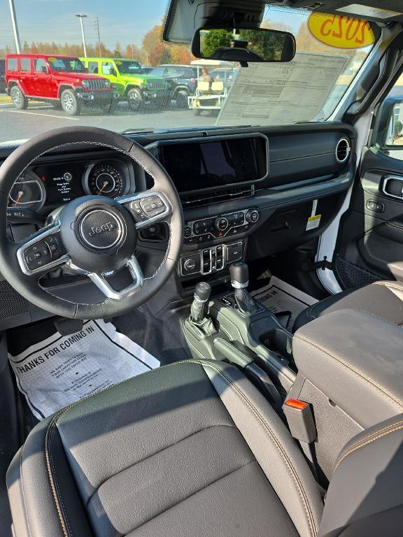new 2025 Jeep Wrangler car, priced at $55,120