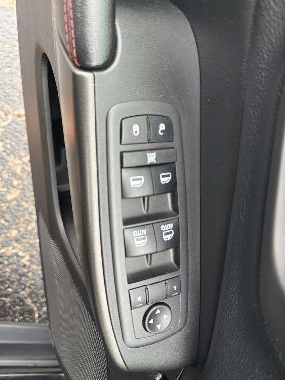 used 2019 Jeep Cherokee car, priced at $23,161