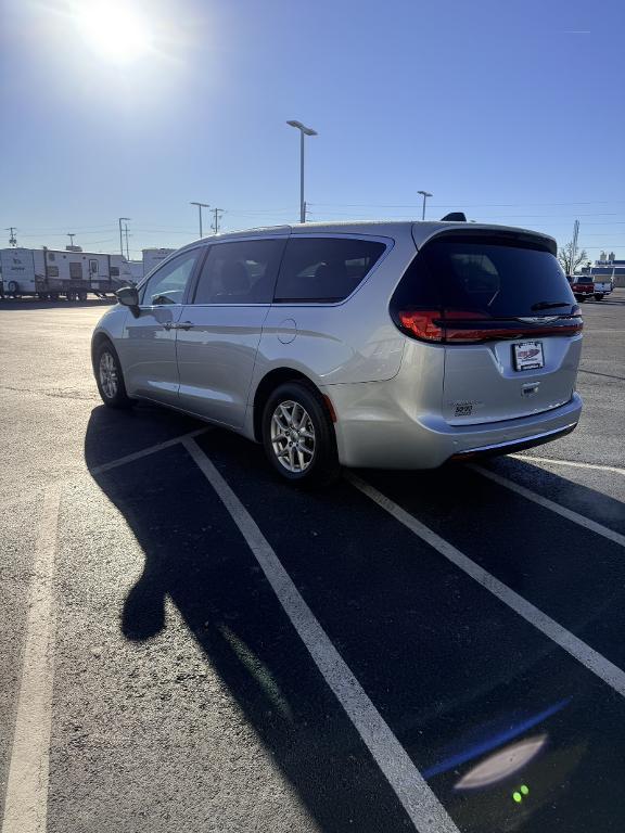 used 2024 Chrysler Pacifica car, priced at $27,188