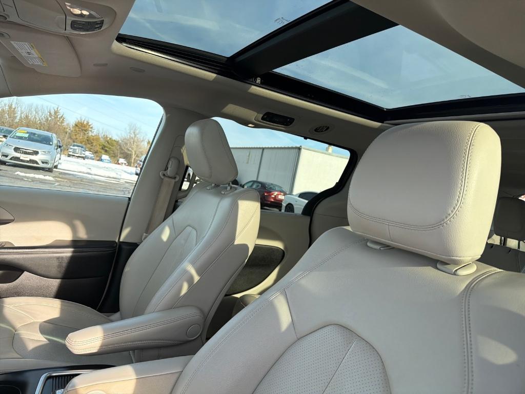 used 2021 Chrysler Pacifica car, priced at $24,800