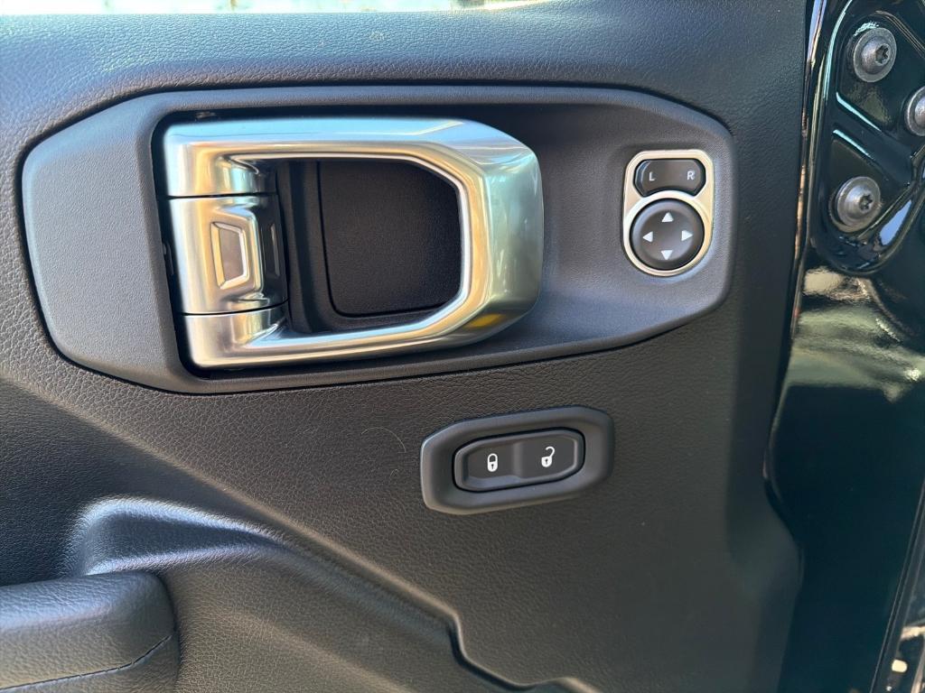 new 2026 Jeep Wrangler car, priced at $51,911