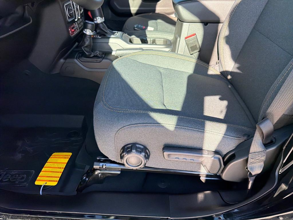 new 2026 Jeep Wrangler car, priced at $51,911