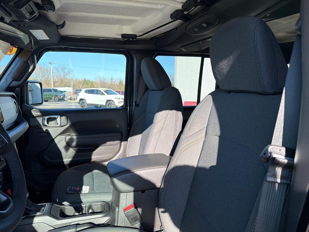 new 2026 Jeep Wrangler car, priced at $51,911
