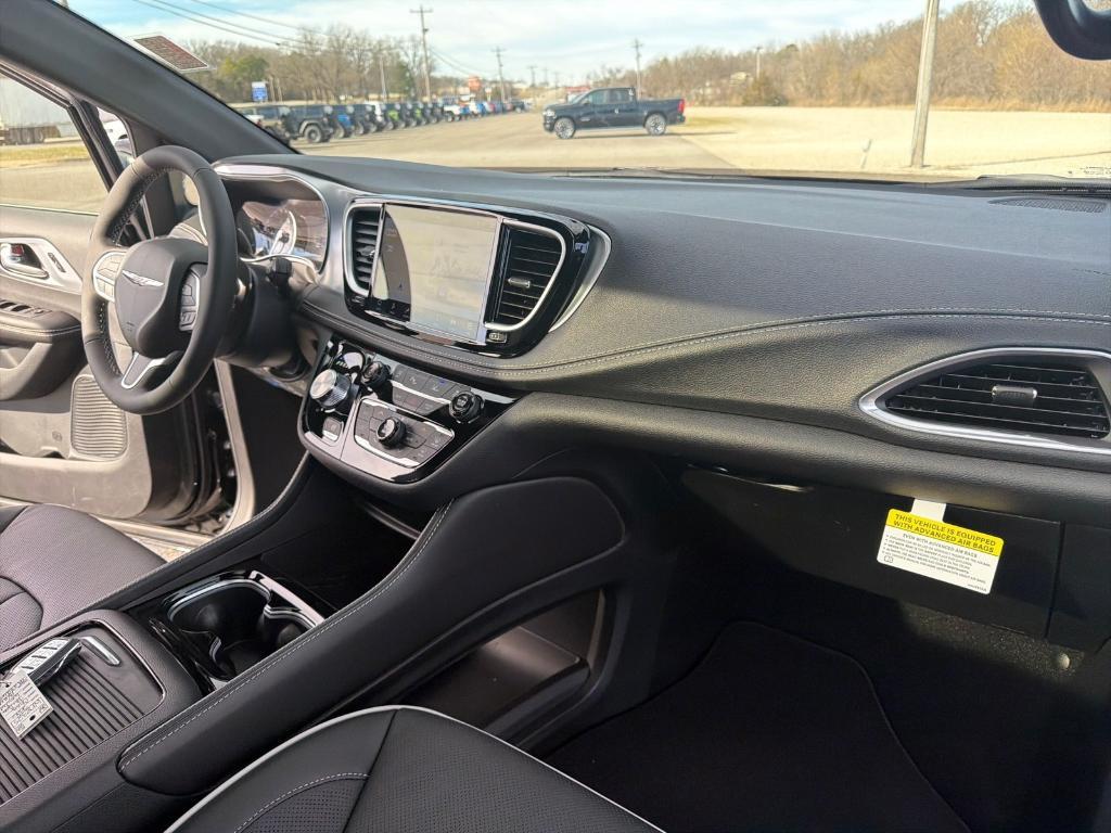 new 2026 Chrysler Pacifica car, priced at $52,043