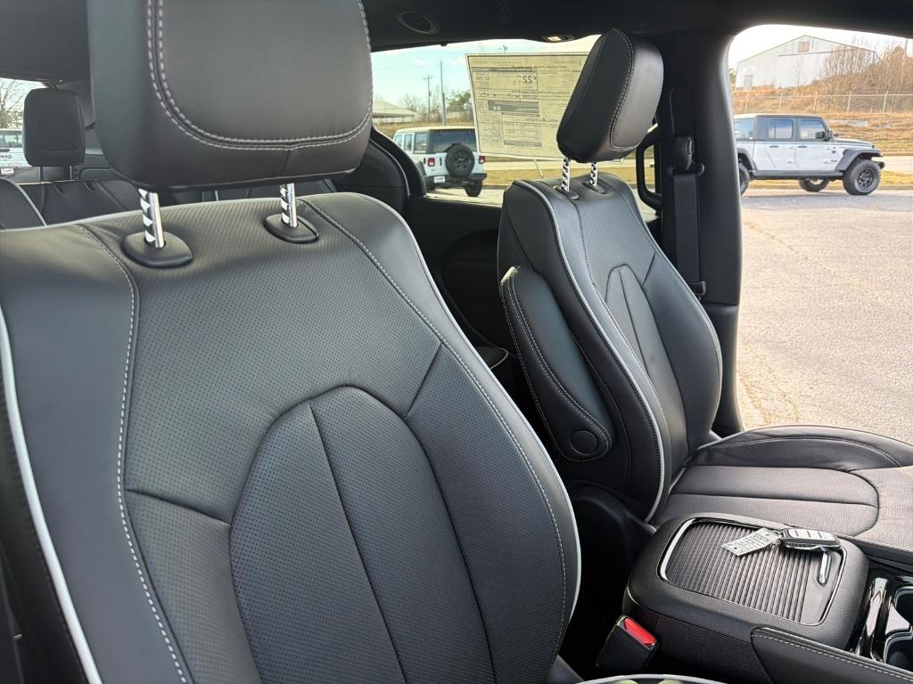 new 2026 Chrysler Pacifica car, priced at $52,043