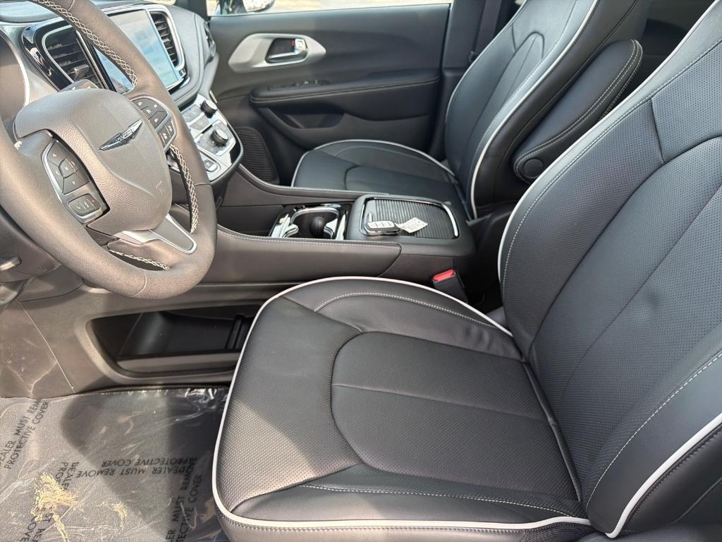 new 2026 Chrysler Pacifica car, priced at $52,043
