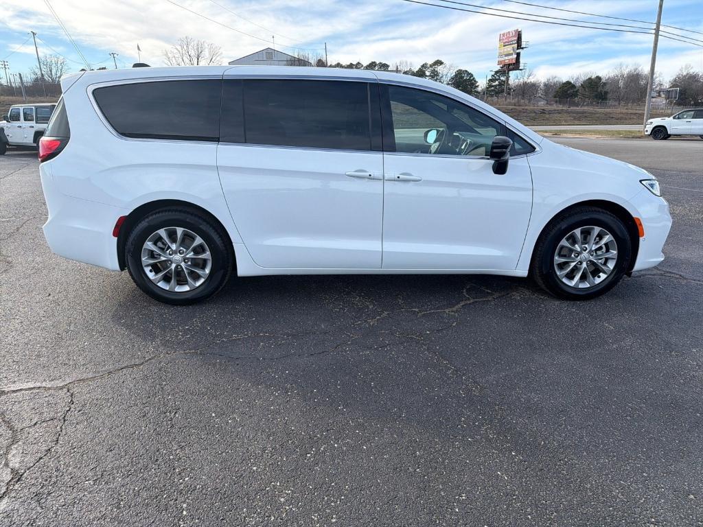 new 2026 Chrysler Pacifica car, priced at $52,043