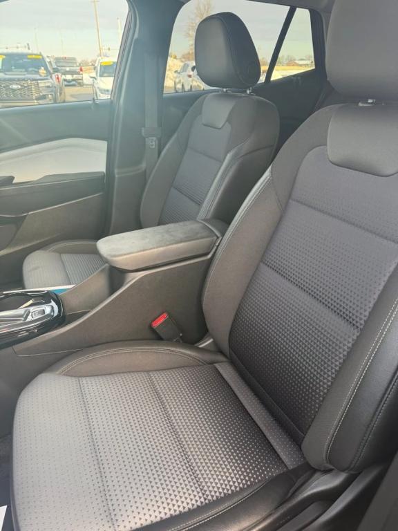 used 2025 Chevrolet Trax car, priced at $22,880