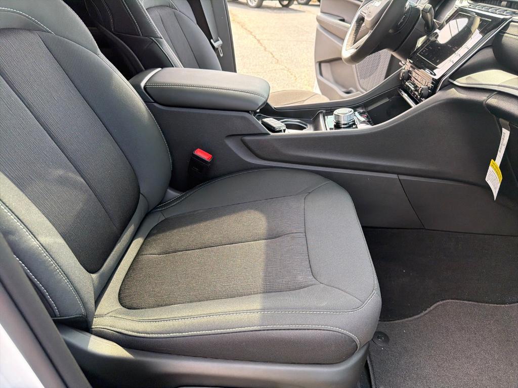 new 2026 Jeep Grand Cherokee car, priced at $41,204