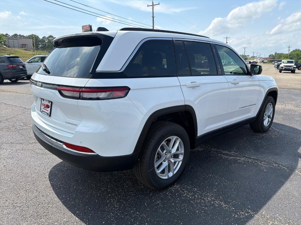 new 2026 Jeep Grand Cherokee car, priced at $41,204