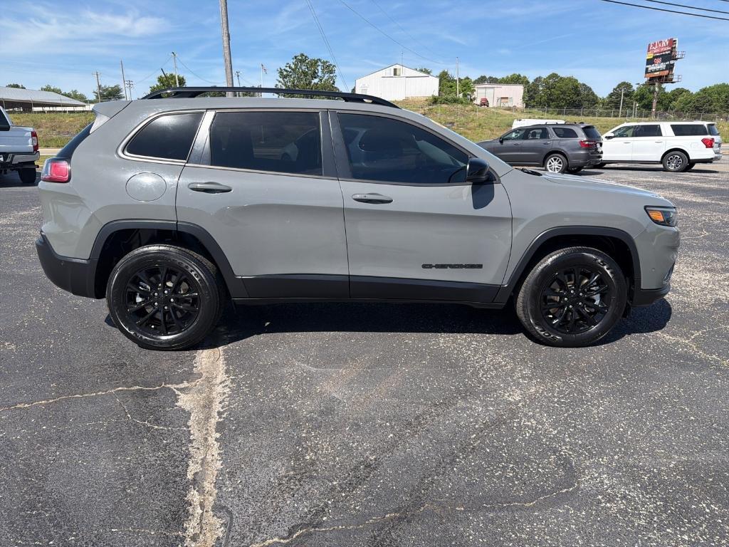 used 2023 Jeep Cherokee car, priced at $26,013