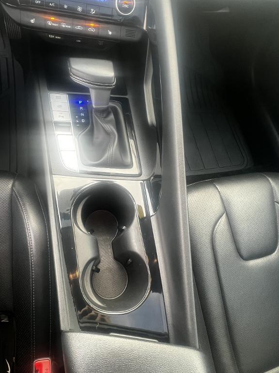 used 2024 Hyundai Elantra car, priced at $22,224