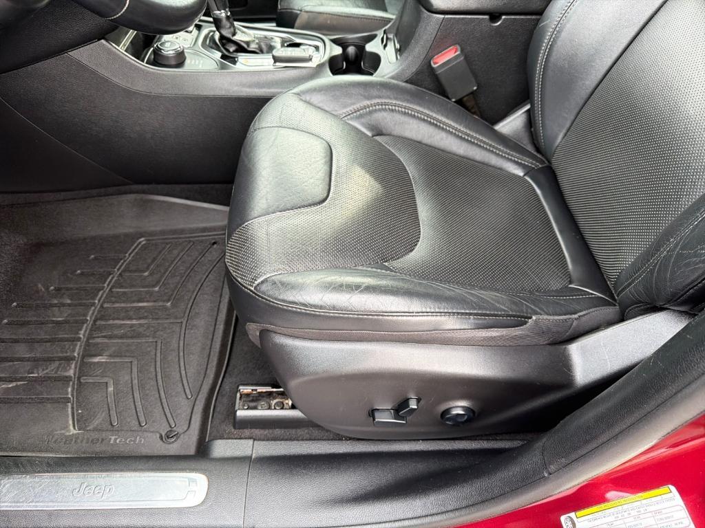 used 2020 Jeep Cherokee car, priced at $19,150